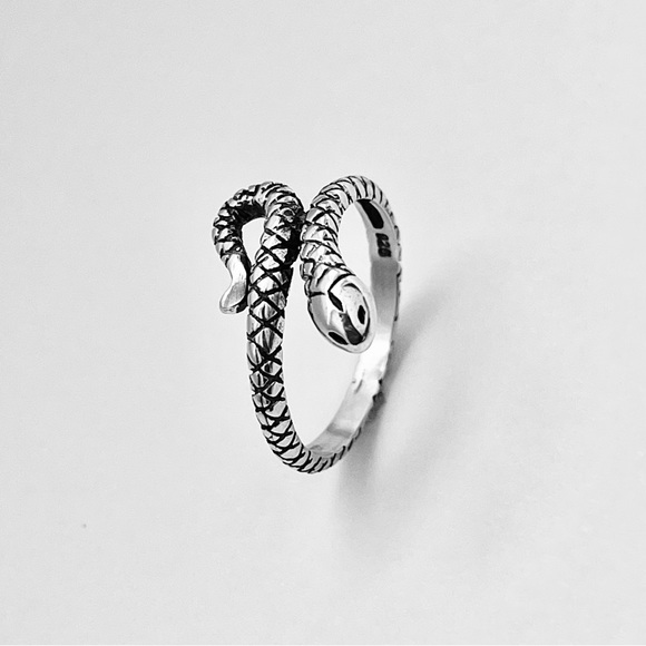 🐍 🐍TOP SELLER 🐍🐍 Sterling Silver Snake Ring, Silver Rings, Reptile Ring - Picture 8 of 12